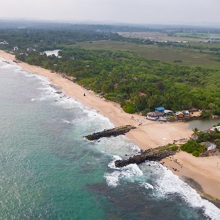 Autumn Moon Beach Cabanas Tangalle Exterior photo