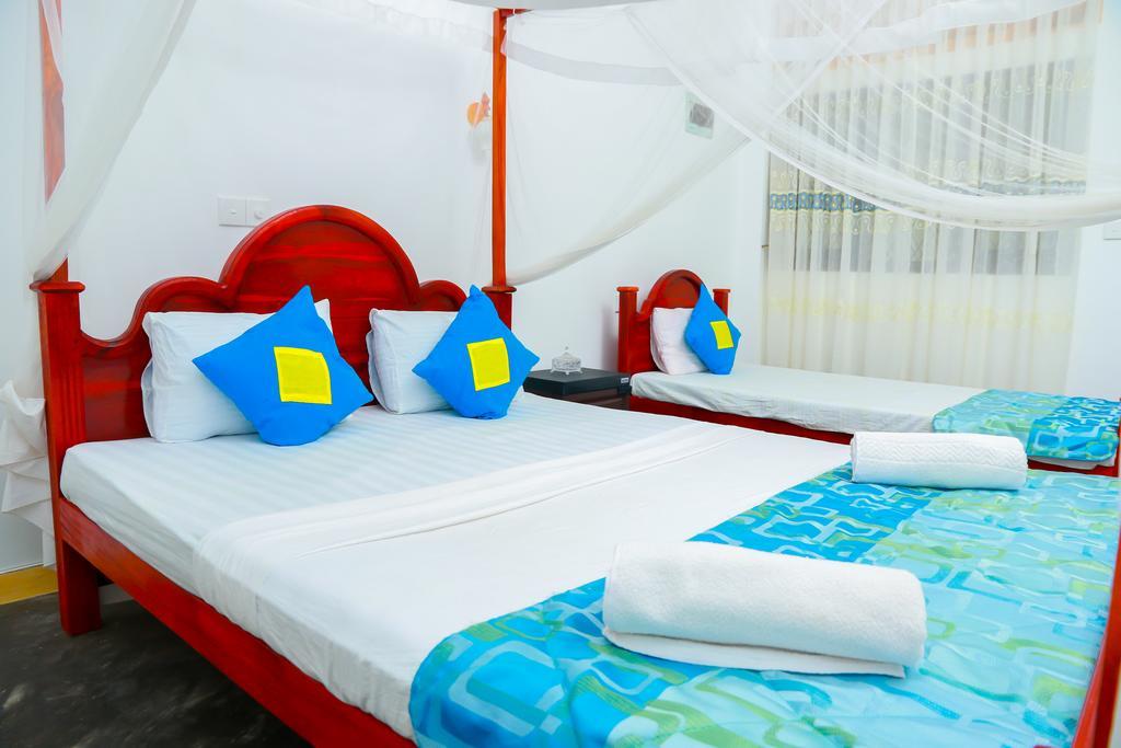 Autumn Moon Beach Cabanas Tangalle Exterior photo