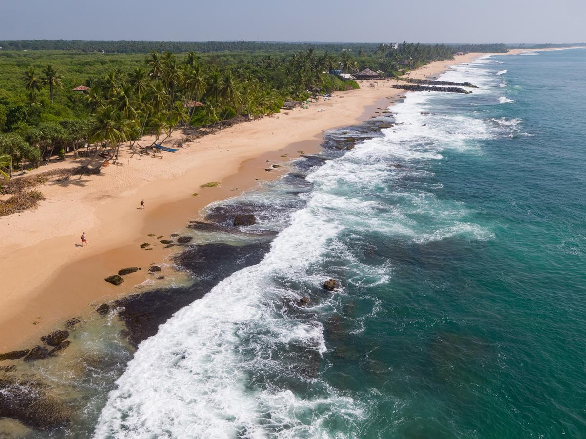Autumn Moon Beach Cabanas Tangalle Exterior photo
