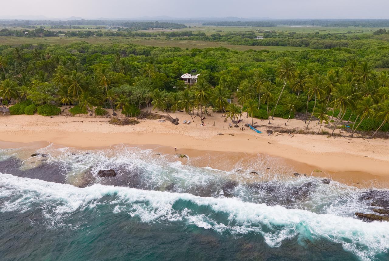 Autumn Moon Beach Cabanas Tangalle Exterior photo